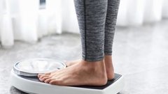 Треть россиян призналась, что не вступает в отношения из-за чрезмерного веса