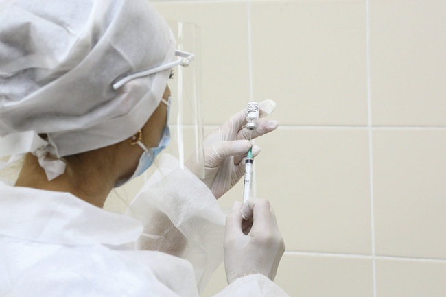 В Томской области  педагогов вакцинируют от коронавируса
