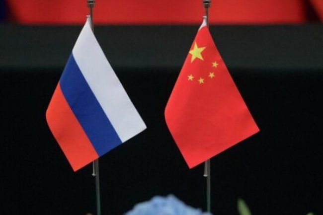 Китай / Россия / флаг