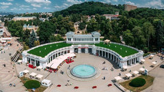 Кисловодский национальный парк стал одним из самых популярных мест для посещения летом 2025 года