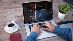 Из позитива только погода: почему индекс Мосбиржи бьет антирекорды