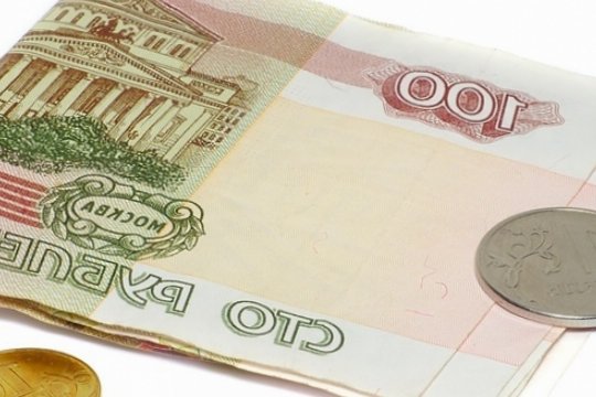 И работающим, и неработающим: с апреля к пенсии добавят по 2712 рублей