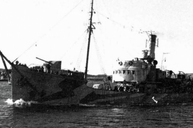 Сторожевой корабль СКР-20 Штиль, затонувший в июле 1941 года в Ура-Губе Баренцева моря - РИА Новости, 1920, 08.12.2025