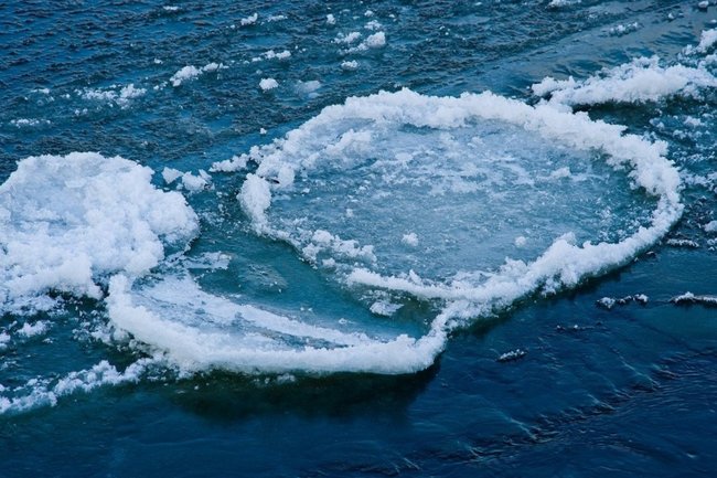 В ХМАО сдвинули сроки пассажирских перевозок по воде из-за ледохода