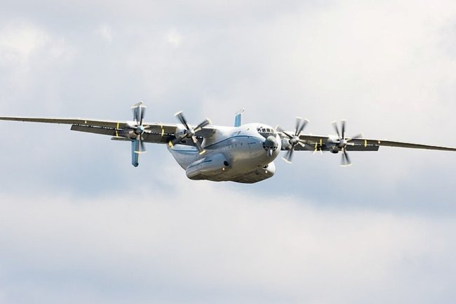 самолет Ан-22