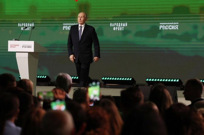 Владимир Путин на форуме Народного фронта