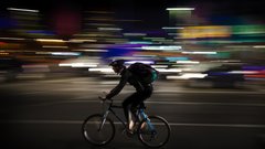 В России собираются наказывать курьеров за нелегальную доставку алкоголя, приобретенного через интернет