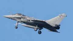 Франция разместила истребители у российской границы