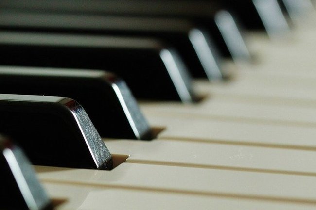 16 пианино поступили в образовательные учреждения Краснодарского края