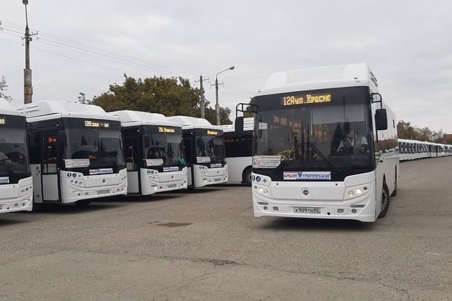 В Крым доставлены 200 новых автобусов