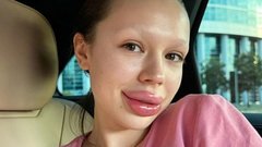 Продюсер оценил перспективы Инстасамки, покинувшей Россию