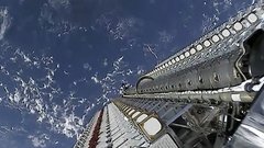 Яркая цепочка огней на небе Подмосковья оказалась спутниками Starlink от Илона Маска