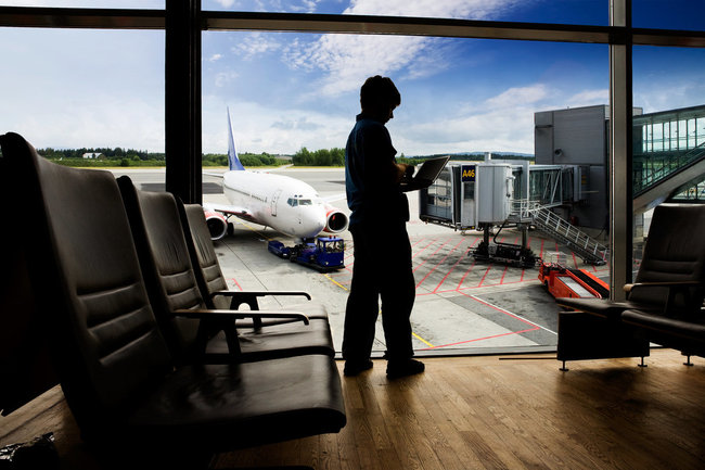 Российских туристов не могут вывезти из Шри-Ланки из-за проблем с самолетом