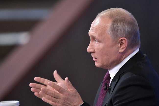 «Не стоит спрашивать нас, спросите Киев»: Путин о минских соглашениях