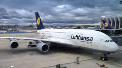 Авиакомпания Lufthansa из Германии аннулировала порядка 800 рейсов из-за забастовки пилотов