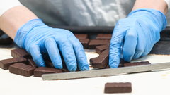 В России планируется законодательно запретить продажу определенных сладостей детям