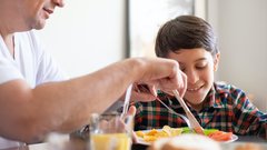 Диетолог поделилась, какие блюда лучше всего подходят для завтрака