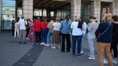 Bloomberg: молодое поколение все чаще обращается к рынку секонд-хенд для покупки люксовых товаров