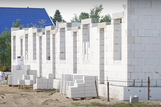 В Сургутском районе построят дома для семей из ветхого жилья