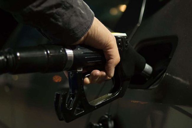 Биржевые цены на бензин за две недели выросли на 14%