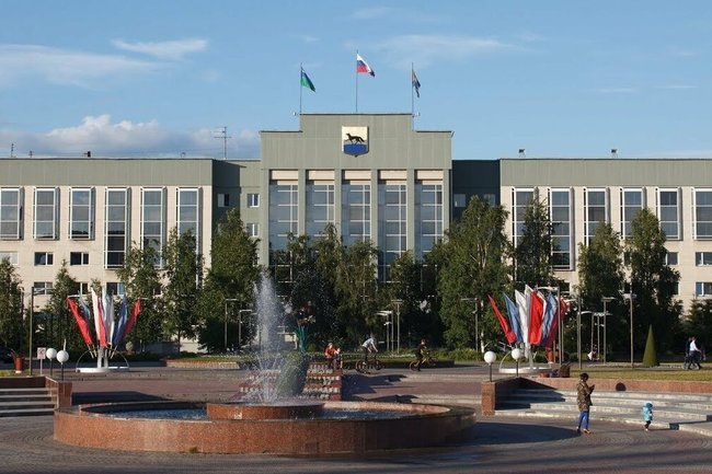 В администрации Сургута отключили свет во время презентации юбилейного брендбука