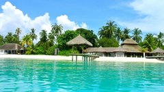 Солнце сжигает кожу до волдырей: туристы на Мальдивах пострадали из-за аномалии