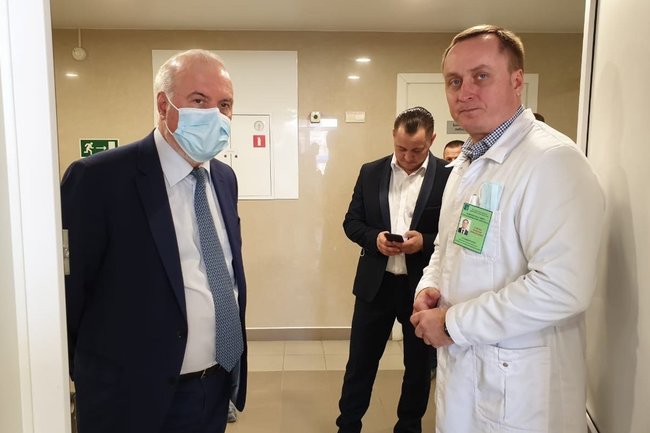 Вадима Шувалова выписали из больницы после коронавируса