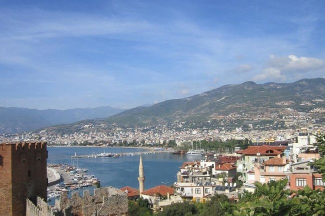 Россияне стали чаще покупать путевки на отдых в Турции летом