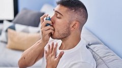 Специалисты представили 6 рекомендаций, помогающих астматикам пережить весенний период