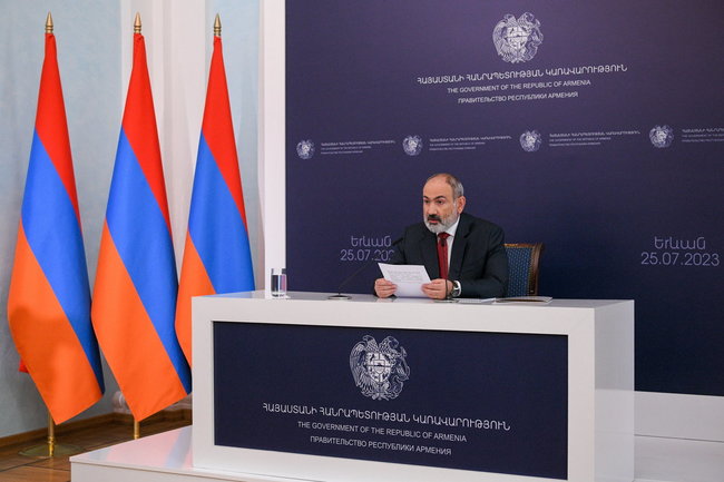 Премьер-министр Армении Никол Пашинян во время пресс-конференции в здании правительства. Александр Патрин/ТАСС