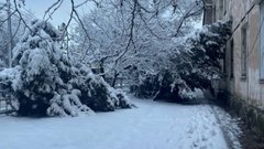 В Новороссийске круглосуточно работают спасатели после снегопада