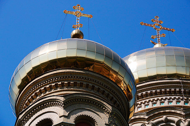 В Челябинске освятили колокола для нового кафедрального собора