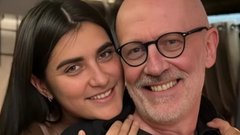 «Это твой дед?» 61-летний Гордон связал себя узами брака с 23-летней брюнеткой