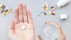 Врач Казанцев рассказал о последствиях самостоятельного приема антидепрессантов