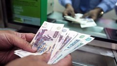 В июле спрос на наличные в России достиг рекордного уровня
