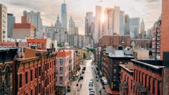 В Нью-Йорке на строительном объекте обнаружили капсулу времени с посланием из 2317 года