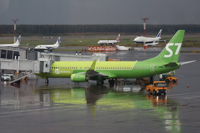 авиакомпания S7 самолет аэропорт