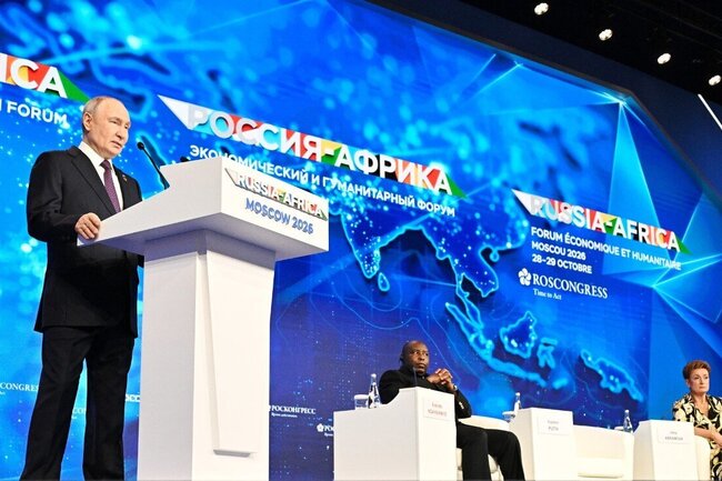 Путин назвал работу для суверенного развития стержневой идеей форума «Россия-Африка»
