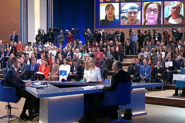 Владимир Путин / Прямая линия-2025