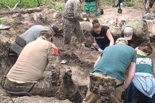 Поисковики из ЯНАО обнаружили останки девяти бойцов ВОВ