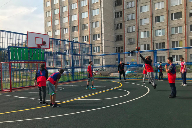 В Белгороде отремонтируют школьную спортплощадку