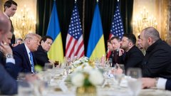 Зеленский обратился к Трампу с просьбой установить 50-летние гарантии безопасности для Украины