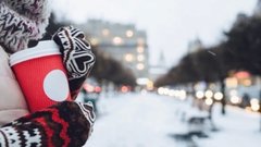 Врач Калюжин объяснил, как правильно помочь при переохлаждении