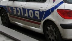 В столице Франции курьер стал жертвой ограбления, потеряв сапфир на 150 тысяч евро