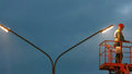 В 58 населенных пунктах Кировской области установят уличные фонари