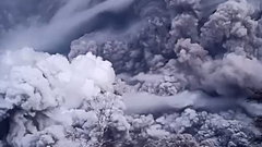 Вулкан на Камчатке выпустил облако пепла