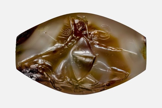 Гемма, найденная в могиле древнегреческого воина (с) Credit Jeff Vanderpool/University of Cincinnati