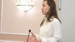 Адвокат опроверг слухи о выселении Ларисы Доиной