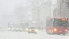 Автоэксперт Ян Хайцеэр о правилах вождения в снежную погоду