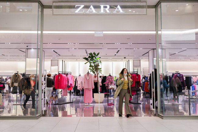 Минпромторг: H&M и Zara не должны находиться в перечне системообразующих организаций